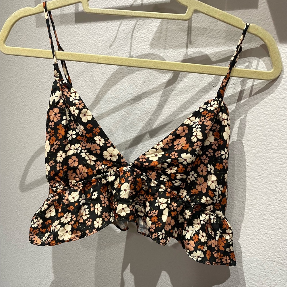 RESA floral crop top size M